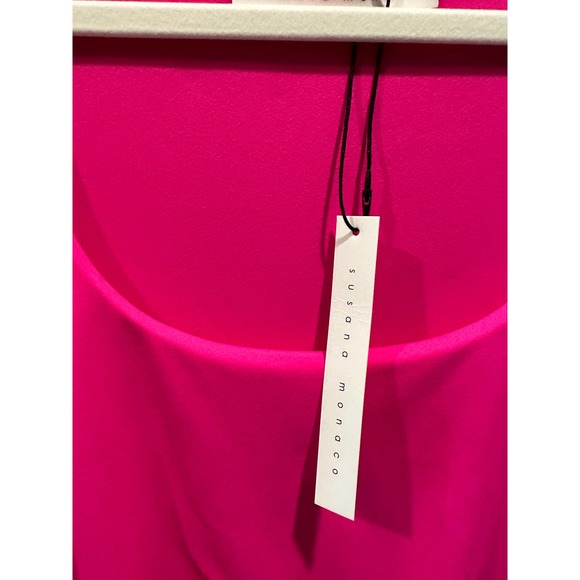 Susana Monaco™ Scoop Front Short Sleeve Romper - Picture 6 of 10